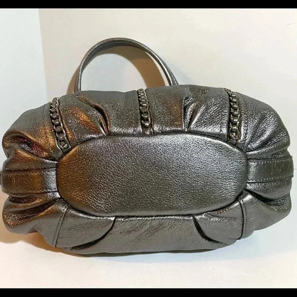 B. Markowsky silver metallic leather satchel handbag - Picture 3 of 11